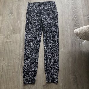 Lululemon In Movement 25”